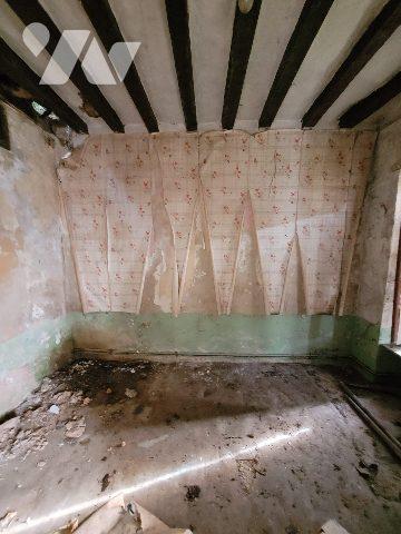 Maison à réhabilier avec terrain