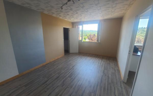 Appartement à vendre    3 pièces • 62 m2 Château-Thierry