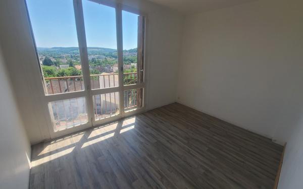 Appartement à vendre    3 pièces • 62 m2 Château-Thierry