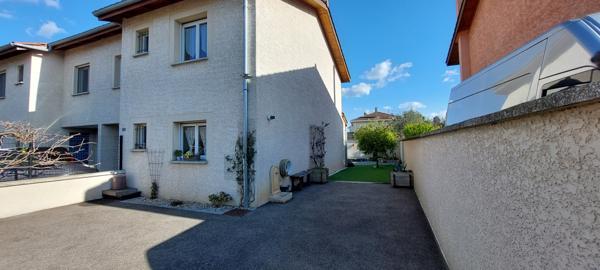 Maison 5 pièces - 105 m² Exclusivité efficity