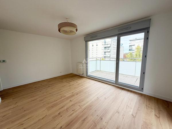 Appartement Cergy 3 pièce(s) 64.43 m2 €214 900 ** - Référence 5036