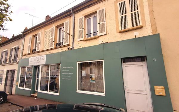 Immeuble à vendre    3 pièces •  Nemours