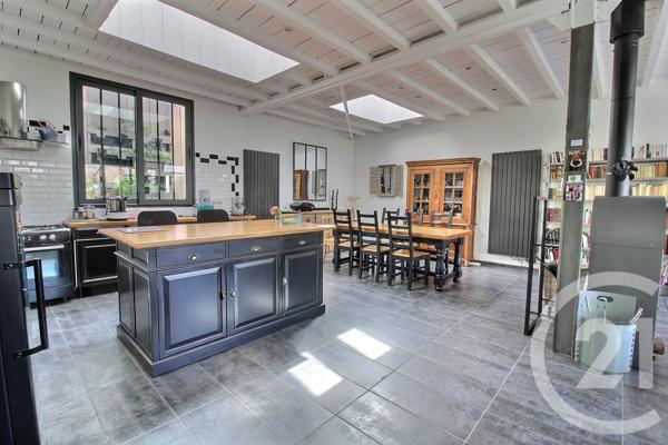 Maison à vendre  4 pièces - 119,69 m 2   PESSAC  - 33