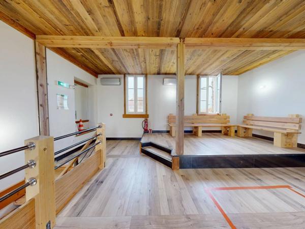 Troyes, Local Commercial Libre sans Droit d'entrée