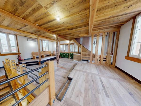 Troyes, Local Commercial Libre sans Droit d'entrée