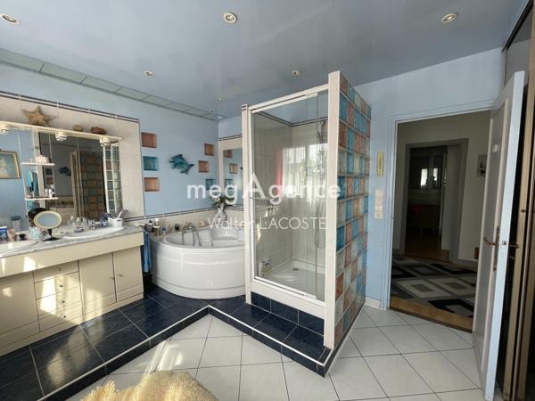 Maison à MAGNY-LES-HAMEAUX, 78114 - 5 pièces 139m²