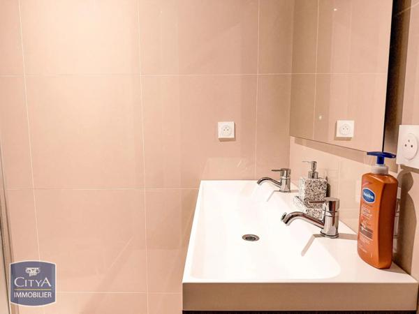 Appartement à louer 4 pièces 83.55m² Chamalières (63400)
