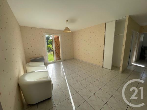 Maison à vendre  5 pièces - 78,27 m 2   ST SEURIN SUR L ISLE  - 33