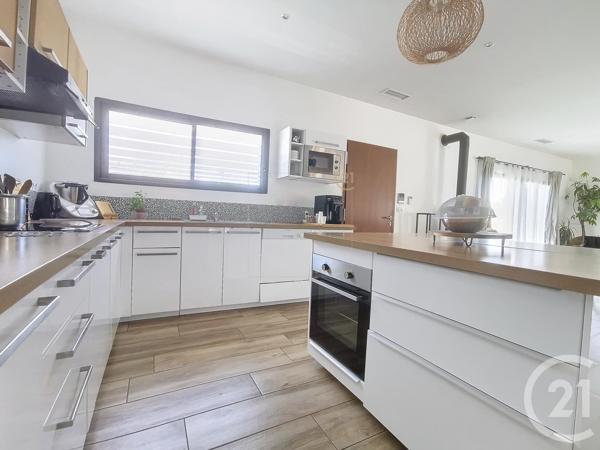 Maison à vendre  6 pièces - 234,11 m2 ST JEAN DE VEDAS - 34