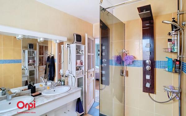 Maison à vendre    5 pièces • 138 m2 Bouguenais