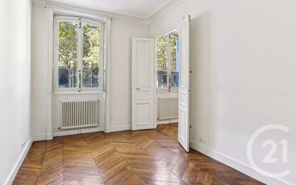 Appartement F2 à vendre  2 pièces - 73 m2 PARIS - 75008