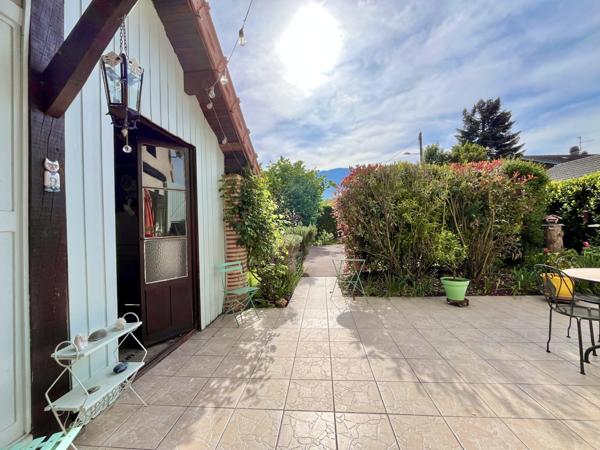 CHARMANTE MAISON DE VILLE / 3 CHAMBRES / JARDIN / DEPENDANCES /