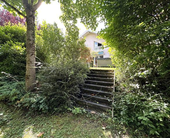 Maison 6 pièces - 203 m²