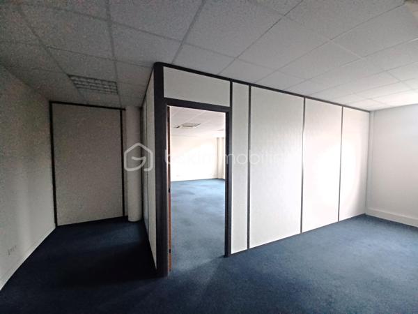 Bureau de 106 m²