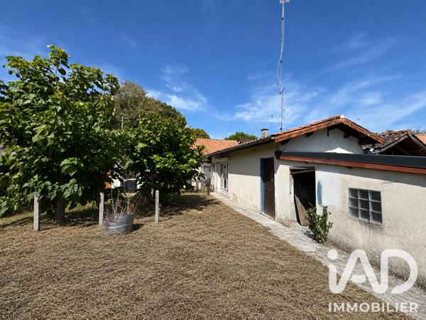 Maison à vendre 4 pièces 77 m² Saint-Aigulin
