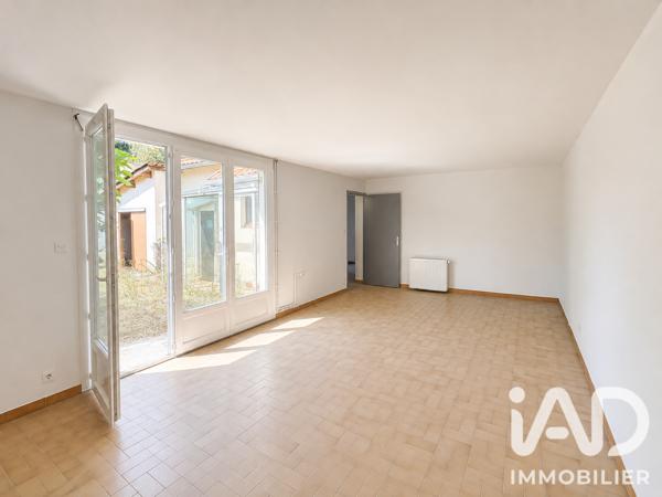 Maison à vendre 4 pièces 77 m² Saint-Aigulin