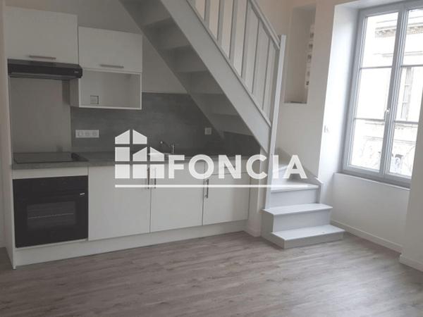 Location Appartement 3 pièces 50.36 m² - 7 RUE DU VIEUX PONT Chalonnes Sur Loire 49290