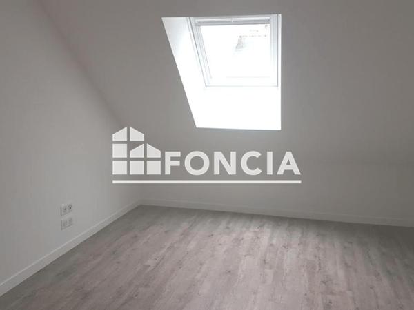 Location Appartement 3 pièces 50.36 m² - 7 RUE DU VIEUX PONT Chalonnes Sur Loire 49290