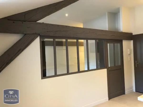Appartement à louer 2 pièces 30.78m² Sarlat-la-Canéda (24200)