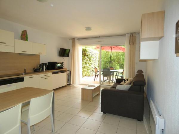 Appartement avec terrasse de 36.14m² libre de bail dans résidence de vacance