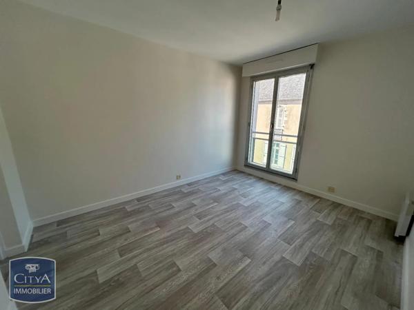 Appartement à louer 2 pièces 47.04m² Laval (53000)