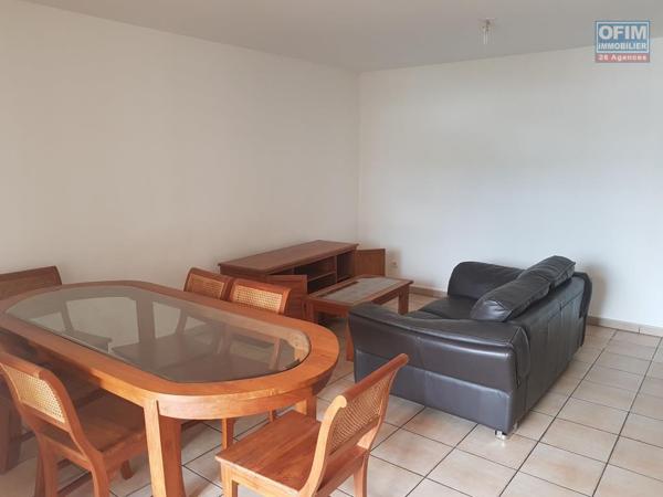 A louer joli appartement F2 MEUBLE au centre ville du Tampon
