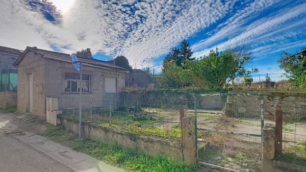 Maison à vendre à Nérac - 134 m² , 4 Pieces, 3 chambres, avec terrain et dépendance.