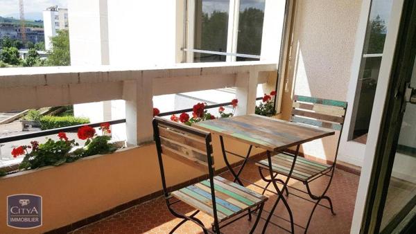 Appartement à louer 2 pièces 54.13m²