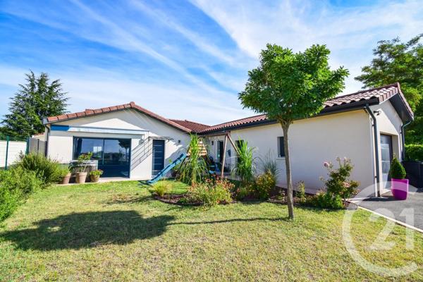Maison à vendre  4 pièces - 97,22 m 2   ST GEORGES DE RENEINS  - 69