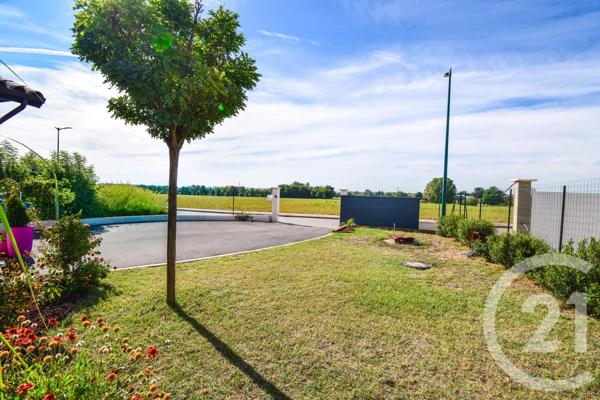 Maison à vendre  4 pièces - 97,22 m 2   ST GEORGES DE RENEINS  - 69