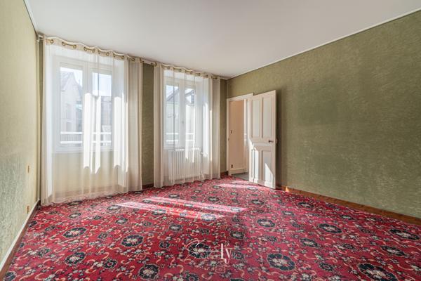 Immeuble 11 pièces - 221 m² Exclusivité