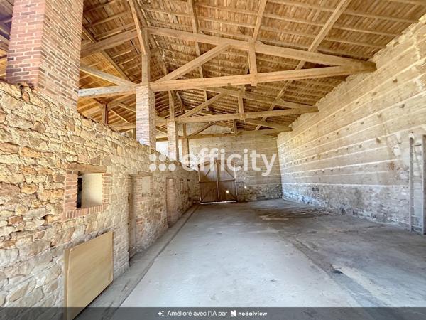 Maison
         11 pièces
        - 370 m² Bien prestige 590 000 € *