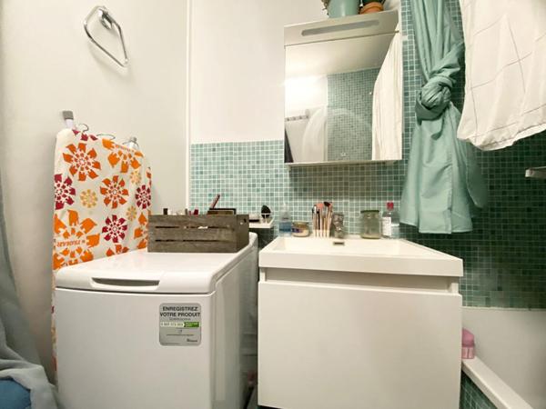 STUDIO PARIS 15  de 18,50 m2 + balcon