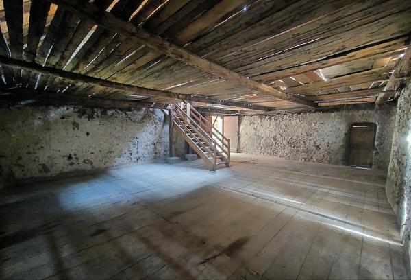 Maison de village 119m2+grange 71m2