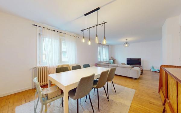 Maison à vendre    5 pièces •  Talange