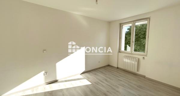 Location Appartement 4 pièces 74.67 m² - Bron 69500