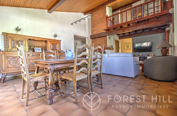 Céret (66400) Maison charmante en 4 faces avec jardin