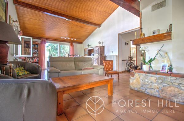 Céret (66400) Maison charmante en 4 faces avec jardin