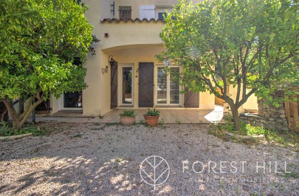 Céret (66400) Maison charmante en 4 faces avec jardin