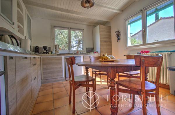 Céret (66400) Maison charmante en 4 faces avec jardin