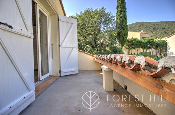 Céret (66400) Maison charmante en 4 faces avec jardin