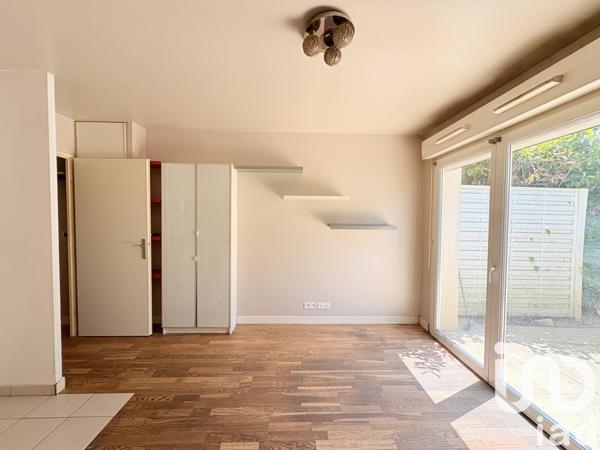 Appartement à vendre 1 pièce 22 m² Saint-Pierre-du-Perray