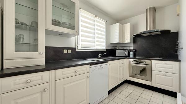 F3 bords de seine Corbeil Essonnes 63,73 m2