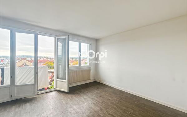 Appartement à vendre    3 pièces •  Montluçon