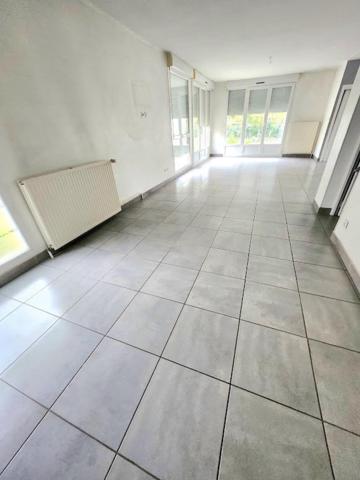 MAISON PLAIN PIED T5 GARAGE SUR 1119m2 TERRAIN PLAT