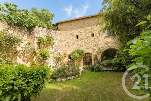 Maison à vendre  15 pièces - 265 m 2   SOMMIERES  - 30