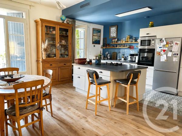 Maison à vendre  15 pièces - 265 m 2   SOMMIERES  - 30