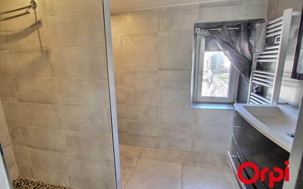 Appartement à vendre    2 pièces • 53,70 m2 Marseille 13