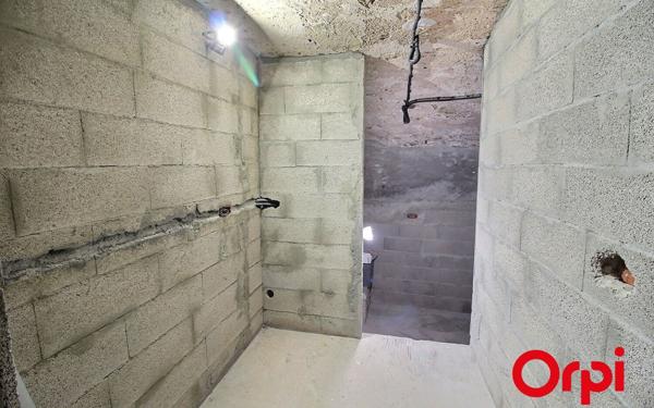 Appartement à vendre    2 pièces • 53,70 m2 Marseille 13