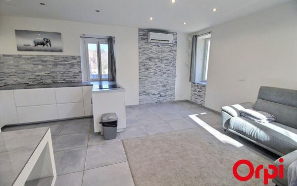 Appartement à vendre    2 pièces • 53,70 m2 Marseille 13